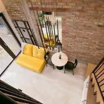 27 Várna
