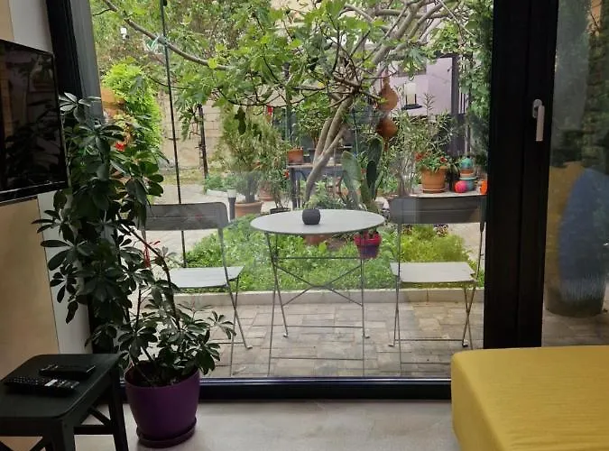 27 شقة فارنا